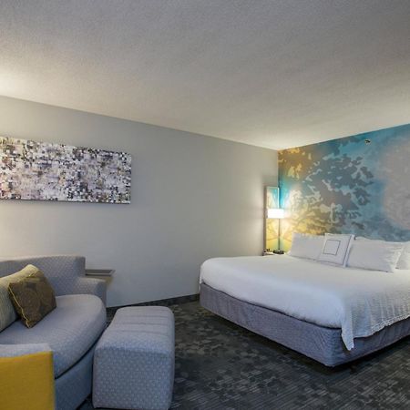 Courtyard Boston Raynham Hotel Luaran gambar